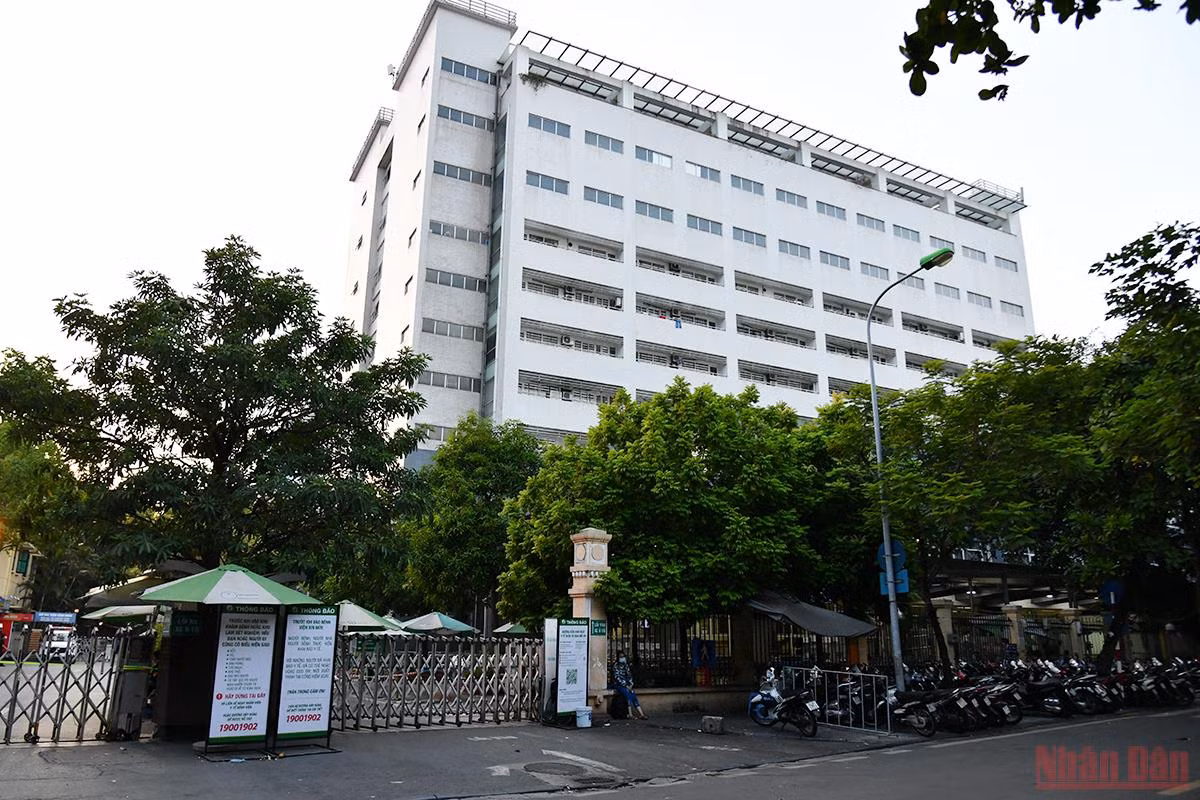 Khẩn trương truy vết, khoanh vùng chung quanh Bệnh viện Việt Đức -0