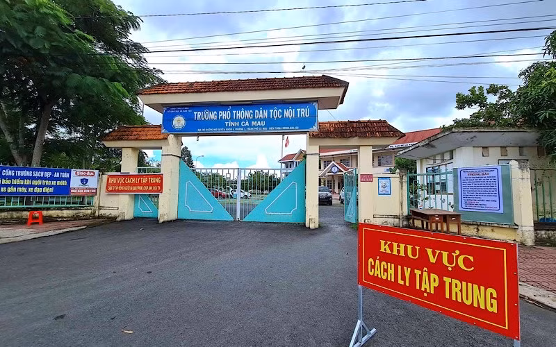 Cà Mau chuẩn bị bệnh viện dã chiến, kéo dài giãn cách xã hội -0
