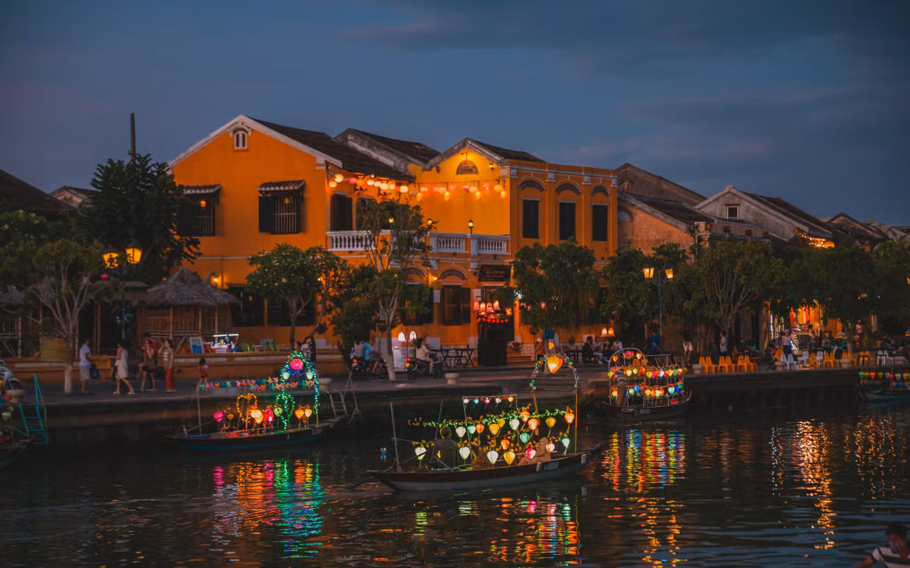 Hội An nằm trong tốp “10 thành phố hiếu khách nhất thế giới” năm 2022 -0