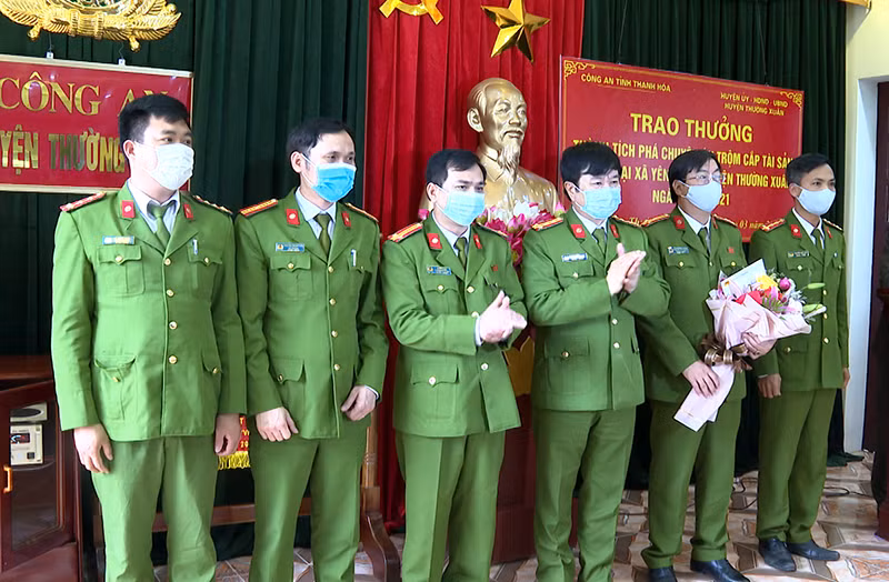 Thanh Hóa khen thưởng các đơn vị công an lập công -0