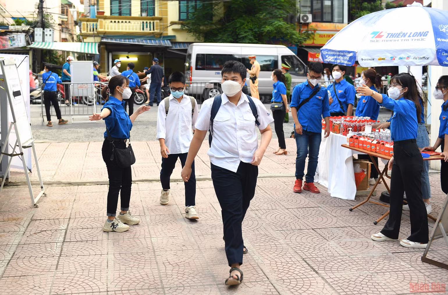 Thí sinh Hà Nội hoàn thành môn thi đầu tiên Ngữ văn -0