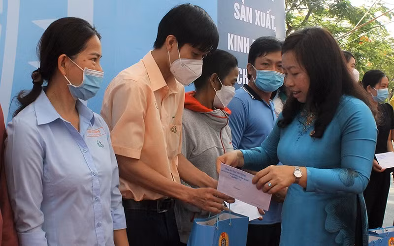 Hậu Giang phát động Tháng công nhân năm 2022 -0