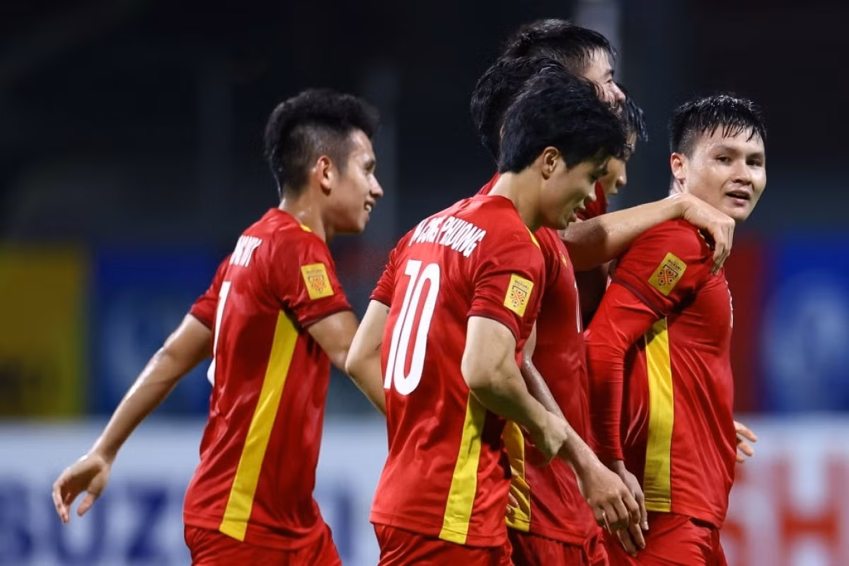 Thắng 3-0 Malaysia, Việt Nam vươn lên dẫn đầu bảng B -0