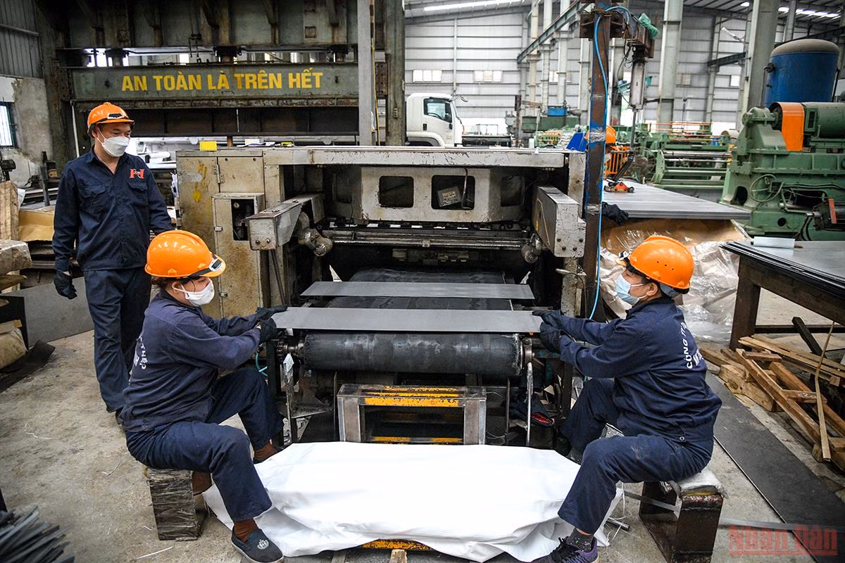 Các doanh nghiệp trong nước nỗ lực vượt khó, tăng đà phục hồi -0