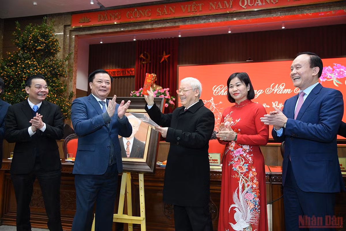 Tổng Bí thư Nguyễn Phú Trọng thăm, chúc Tết Đảng bộ, Chính quyền và nhân dân Thủ đô -0