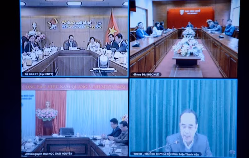 Tuyển sinh đại học sẽ tiến tới thi trên máy tính -0