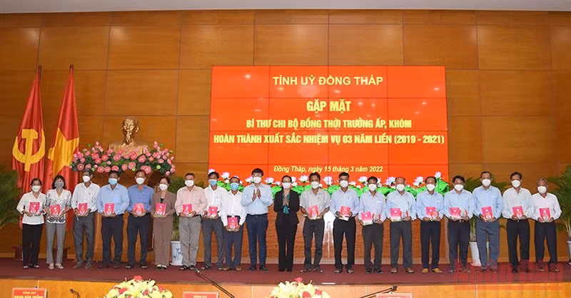 Hiệu quả mô hình Bí thư chi bộ đồng thời là Trưởng ấp, khóm ở Đồng Tháp -0