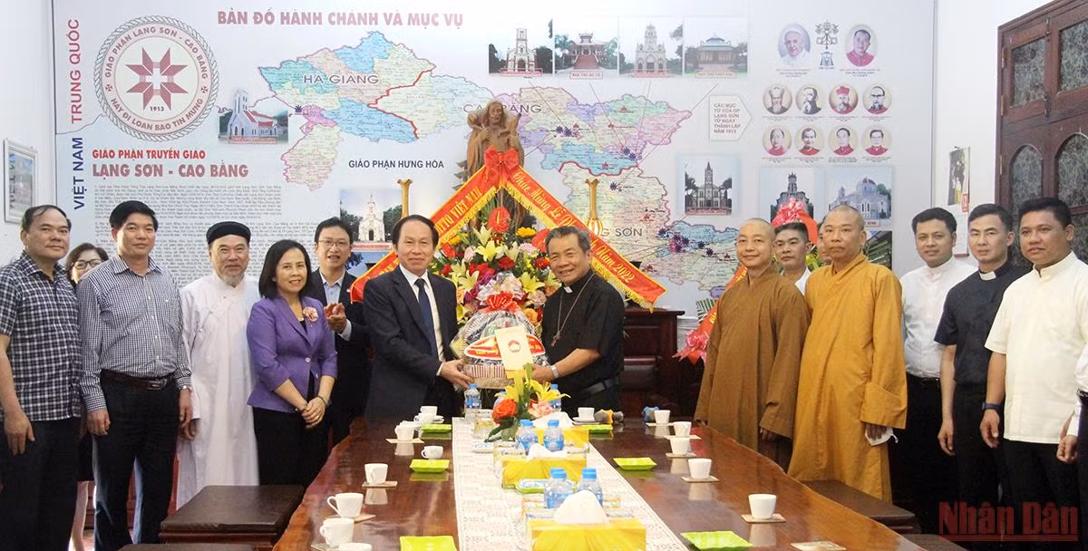 Thăm chúc mừng Tòa giám mục Giáo phận Lạng Sơn - Cao Bằng -0