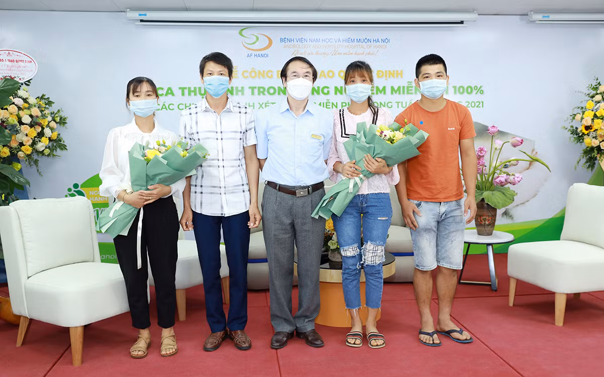 “Chỉ mong có con để ông bà có sức mạnh sống tiếp” -0