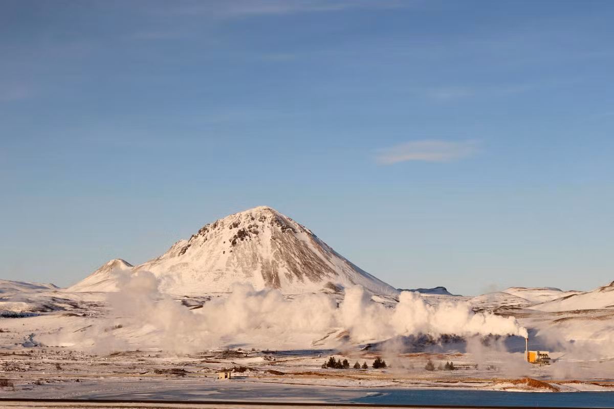 Thiên nhiên mùa đông tuyệt đẹp ở “xứ băng đảo” Iceland -0