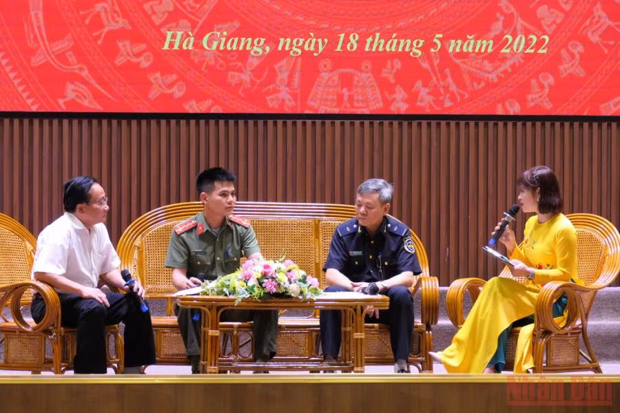 Hà Giang trao giải cuộc thi trắc nghiệm tìm hiểu nghị quyết của Đảng -0