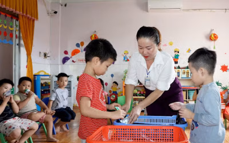 Bình Định tích cực với các công tác triển khai sữa học đường trong năm học mới -0