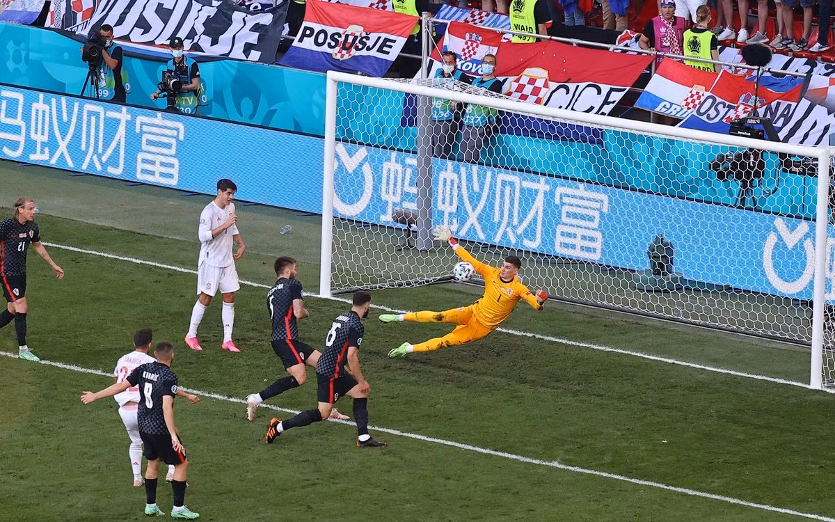 Cận cảnh bữa tiệc tám bàn thắng đưa Tây Ban Nha vào tứ kết Euro 2020 -0