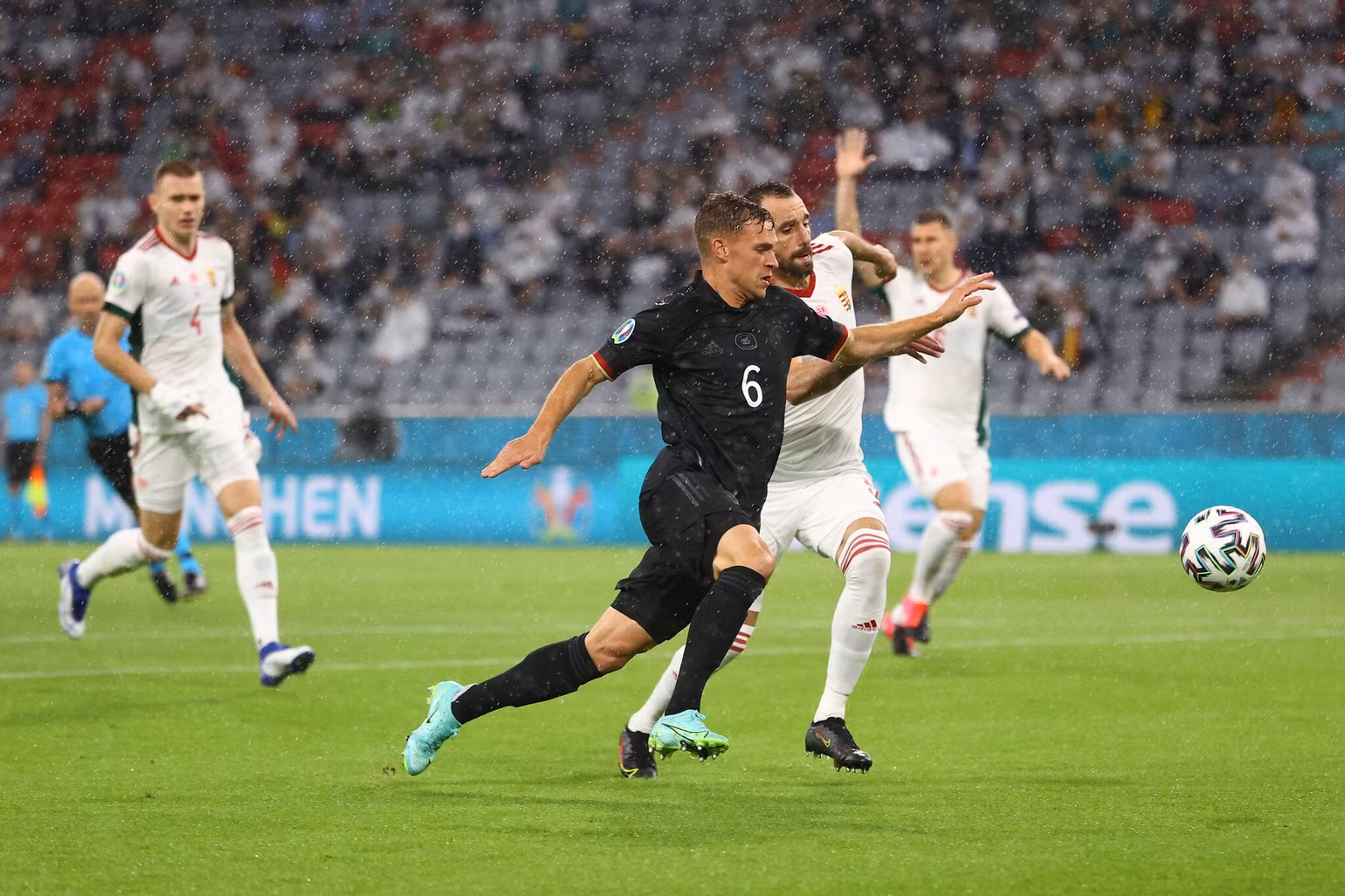 Cận cảnh những diến biến kịch tính lượt trận cuối bảng F Euro 2020 -0