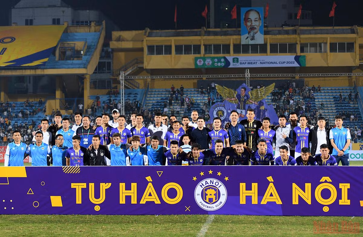 CLB Hà Nội giành chiến thắng đậm trong ngày chia tay Quang Hải -0