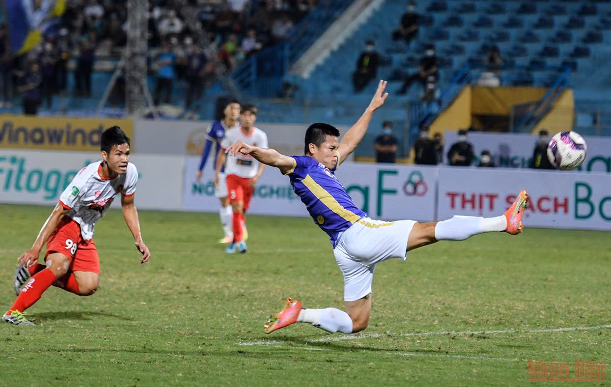 CLB Hà Nội giành chiến thắng đậm trong ngày chia tay Quang Hải -0