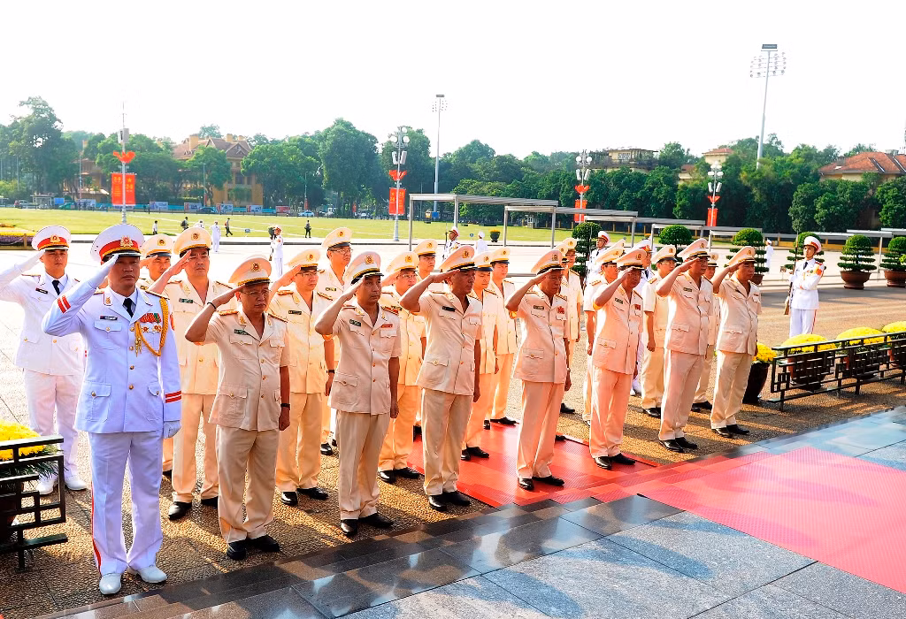 Lãnh đạo Đảng, Nhà nước vào Lăng viếng Chủ tịch Hồ Chí Minh -0