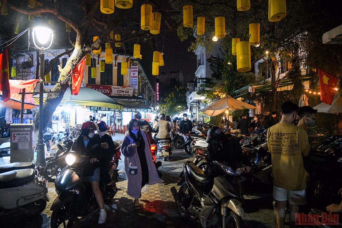 Hà Nội chính thức bỏ quy định quán ăn được mở cửa đến 21 giờ -0