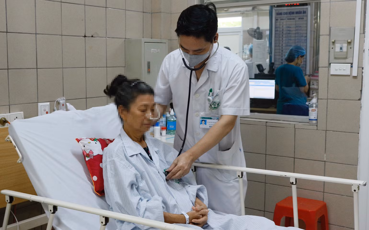 Con số bệnh nhân ngộ độc do ăn Pate Minh Chay chưa dừng lại -0