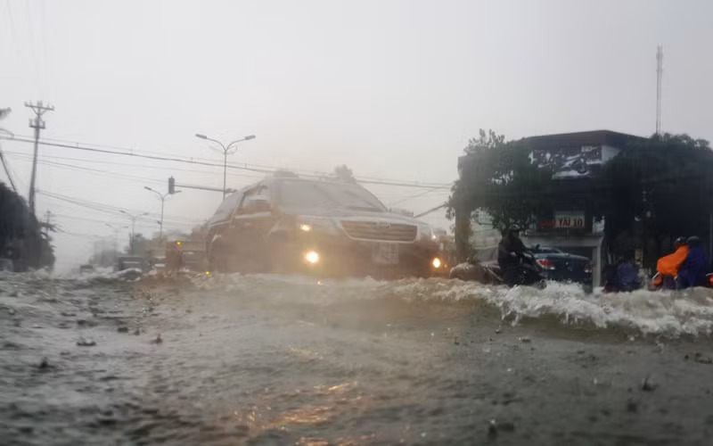 Nhìn thẳng, gỡ khó để đô thị Hà Tĩnh phát triển đúng hướng -0