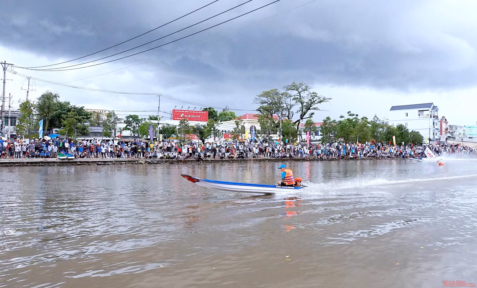 Cuốn hút đua võ lãi miệt sông nước Cà Mau -0