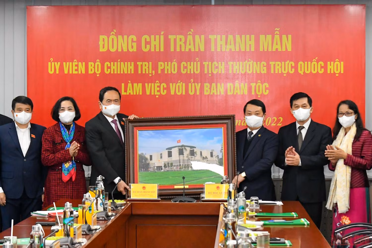 Nắm bắt đời sống để hỗ trợ đồng bào dân tộc thiểu số trở về từ vùng dịch -0