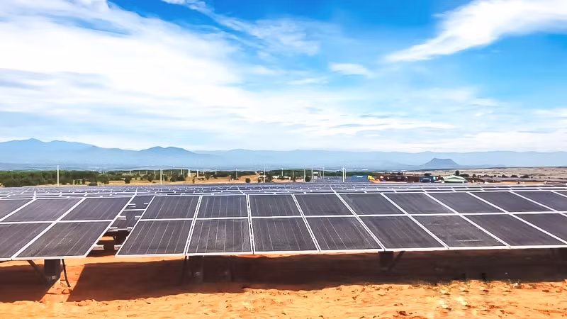 T&T Group đồng loạt hòa lưới ba nhà máy điện mặt trời -0