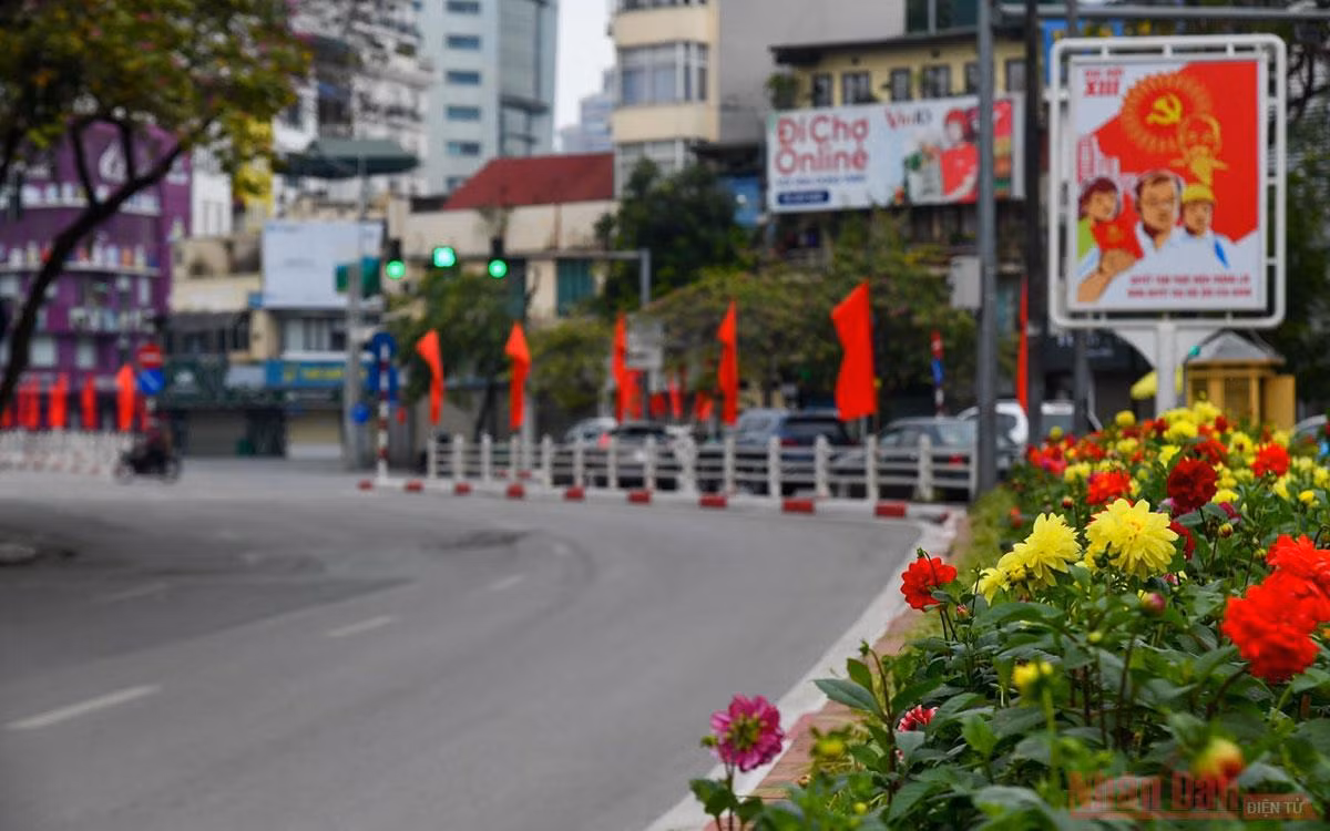 Hà Nội thanh bình trong sớm mùng 1 Tết -0