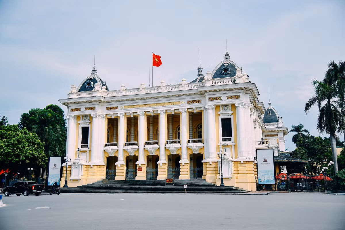 Hà Nội nhiều đổi thay từ sau ngày 10/10 lịch sử ảnh 7 Hà Nội chuyển mình sau ngày 10/10 lịch sử -0