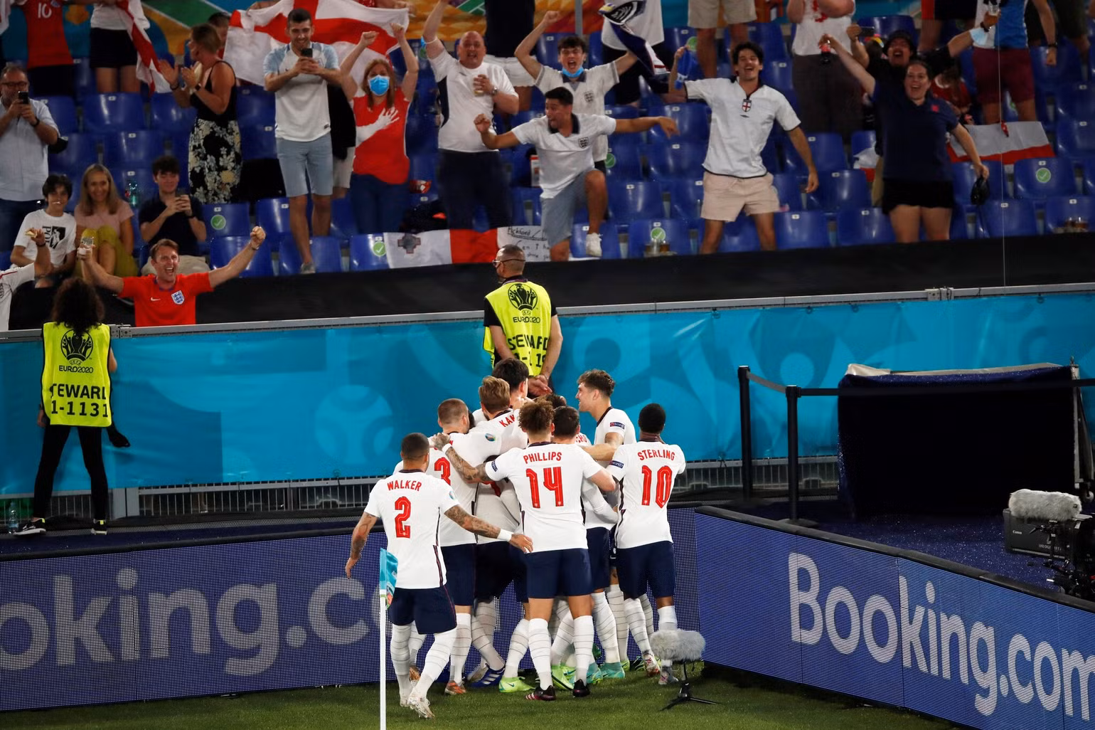 Những hình ảnh ấn tượng tại tứ kết EURO 2020 -0