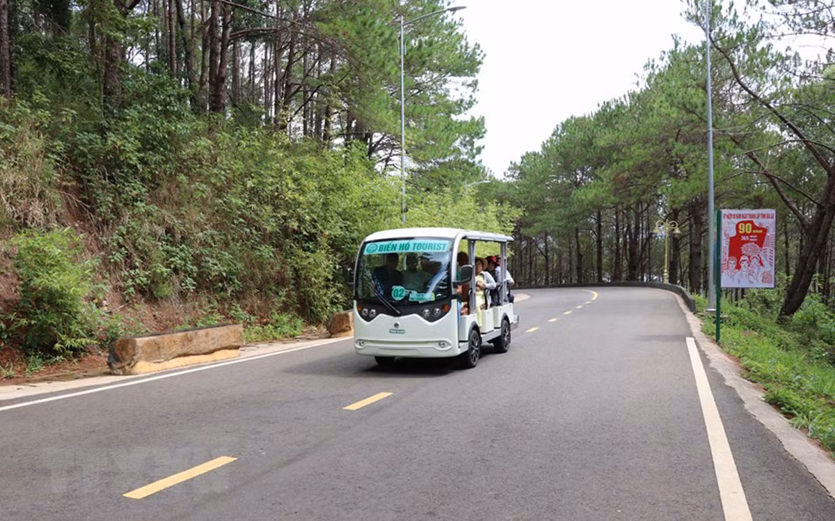Khám phá Biển Hồ - điểm nhấn của du lịch Gia Lai -0