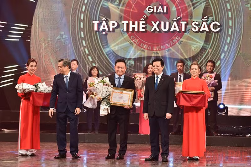 Lễ trao Giải báo chí toàn quốc về xây dựng Đảng lần thứ VI-năm 2021 -2