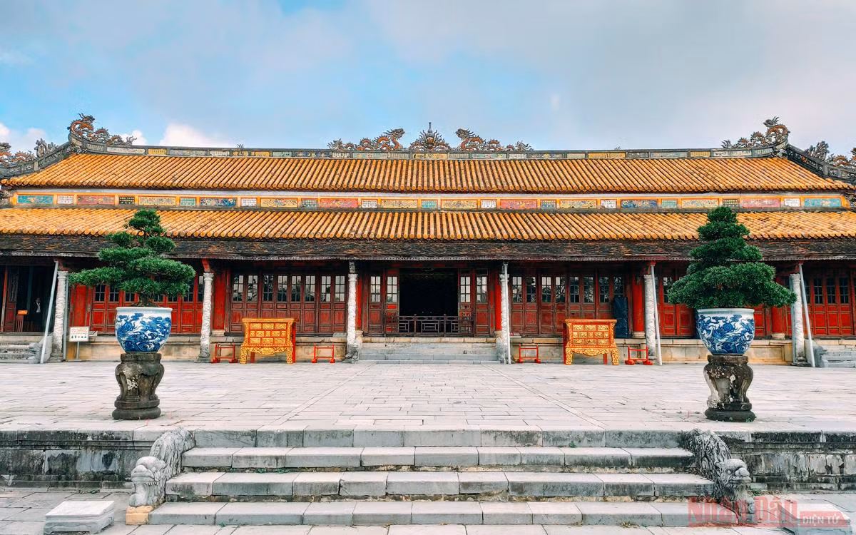 Chiêm ngưỡng lát cắt thời gian trên dấu tích Kinh thành Huế -0