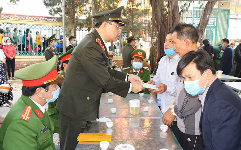 Một chiến sĩ công an hy sinh khi truy bắt tội phạm ma túy -0