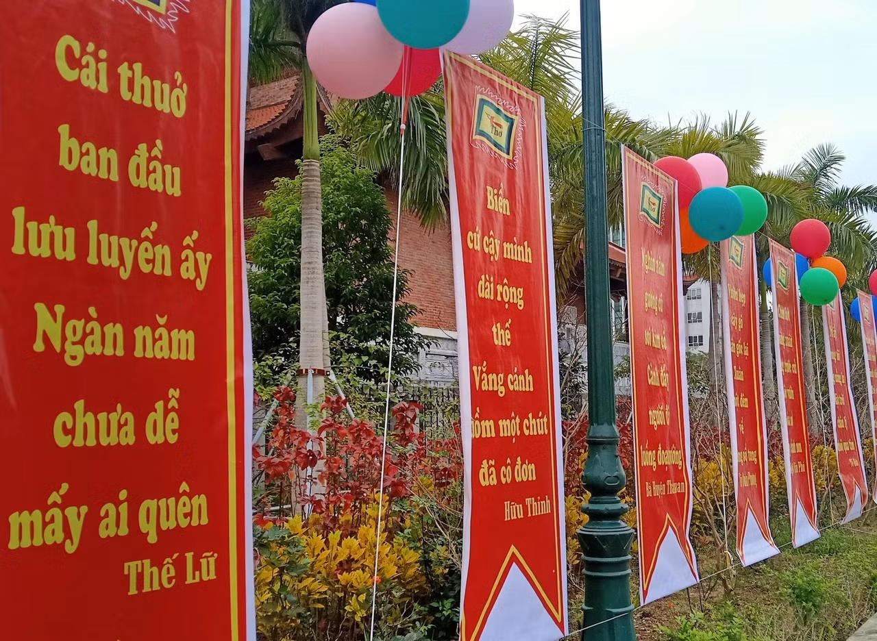Lắng đọng cảm xúc từ Ngày thơ Việt Nam tại Thái Bình -0