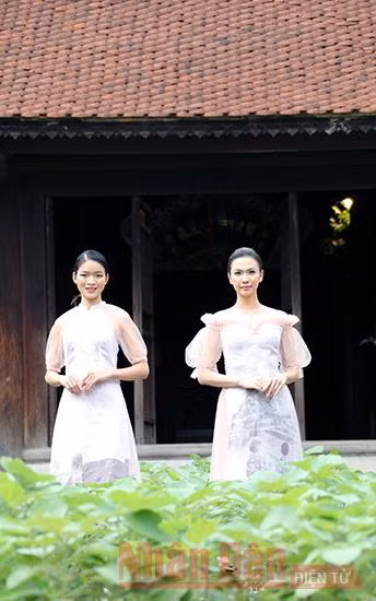 Áo dài “kể chuyện” bốn phương -0