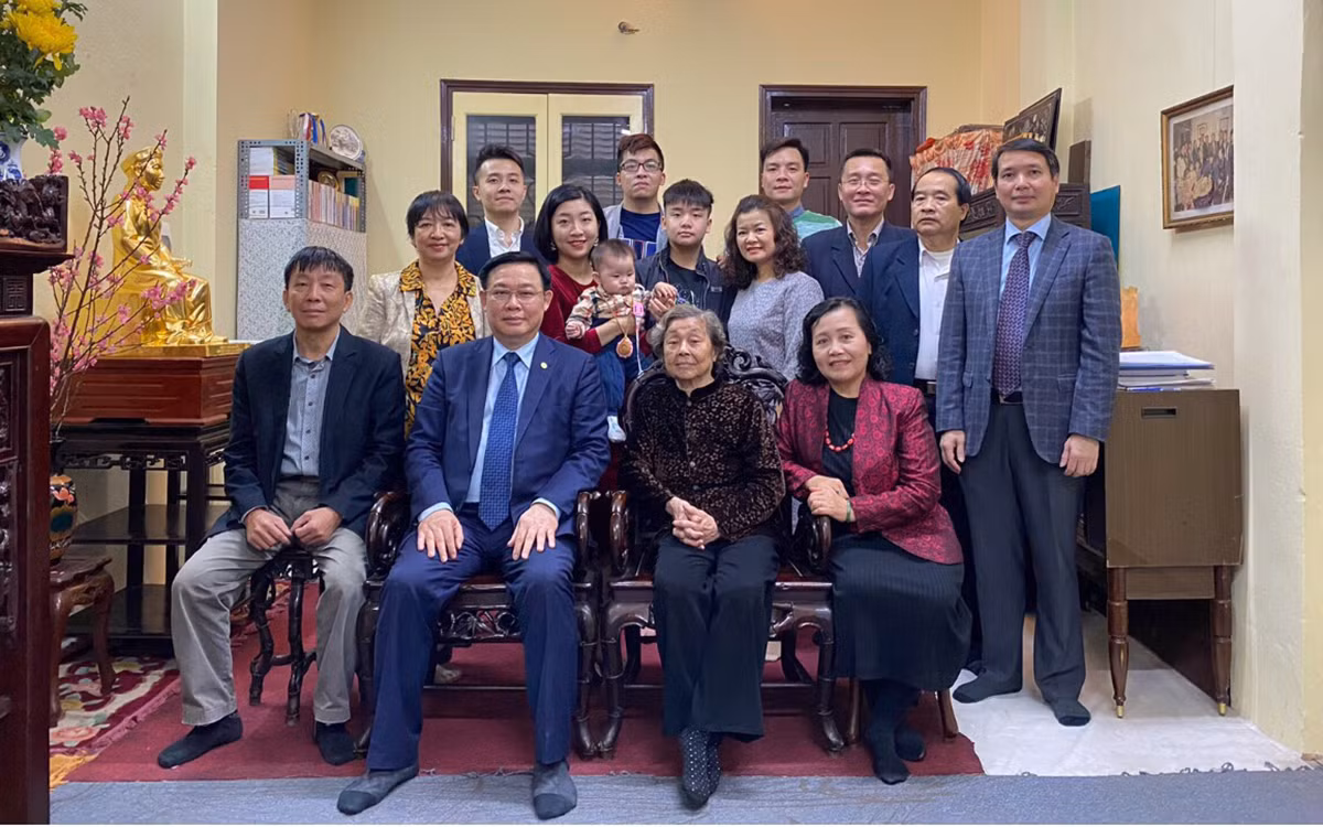Đồng chí Nguyễn Phong Sắc: Tấm gương sáng tiêu biểu vì dân, vì nước -0