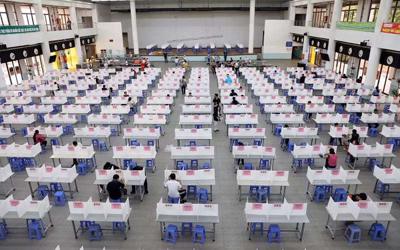 Sản xuất gắn với chống dịch trong khu công nghiệp -0