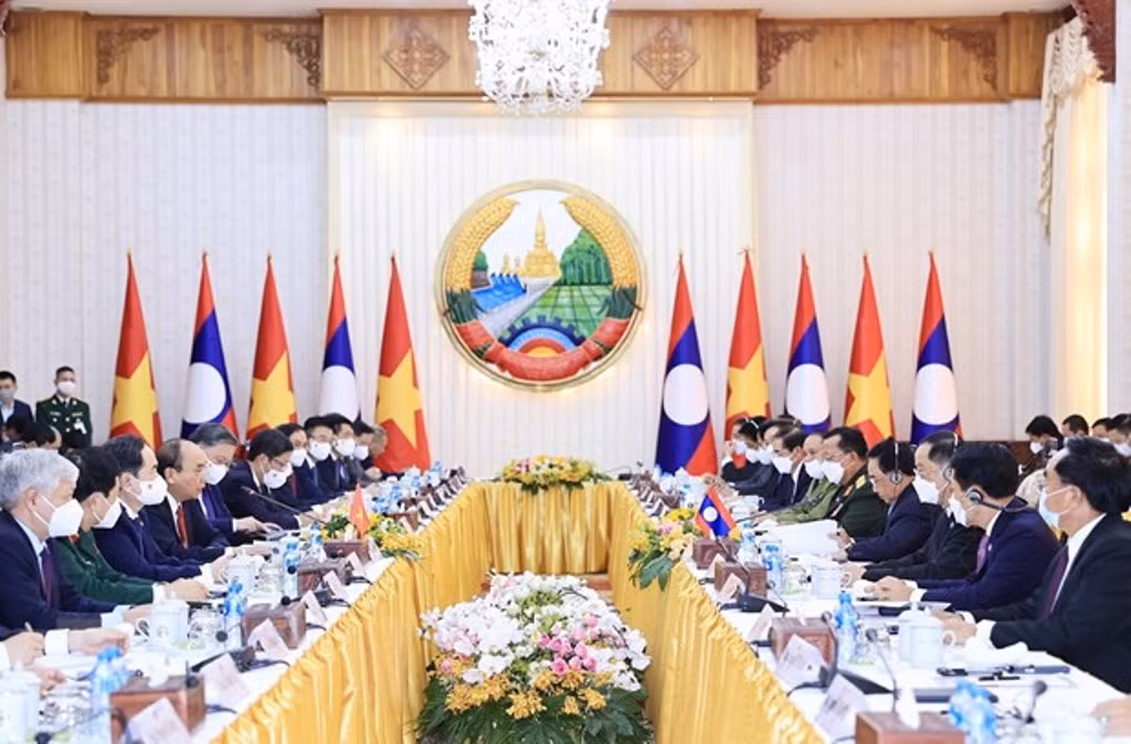Chủ tịch nước Nguyễn Xuân Phúc hội kiến Thủ tướng Lào Viphavanh -0