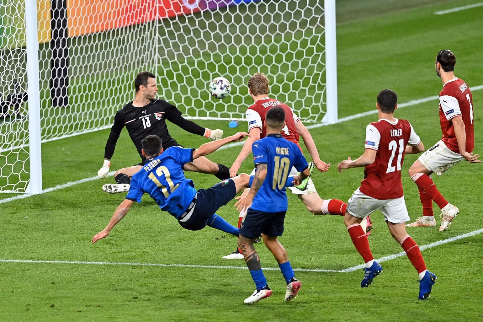 Thắng nghẹt thở hiệp phụ, Italia giành vé vào tứ kết Euro 2020 -0