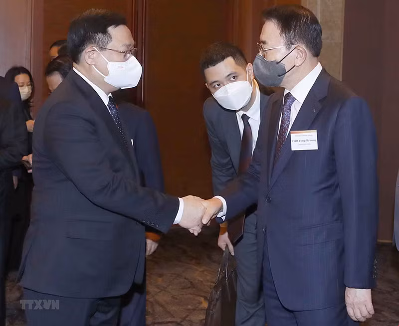 Chủ tịch Quốc hội dự tọa đàm với các doanh nghiệp hàng đầu Hàn Quốc -0