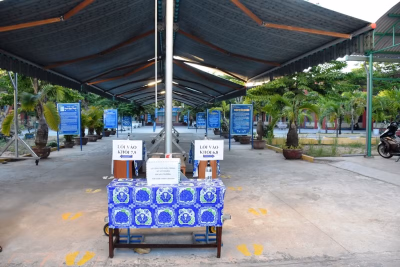 Học sinh Đà Nẵng bước vào năm học mới -0
