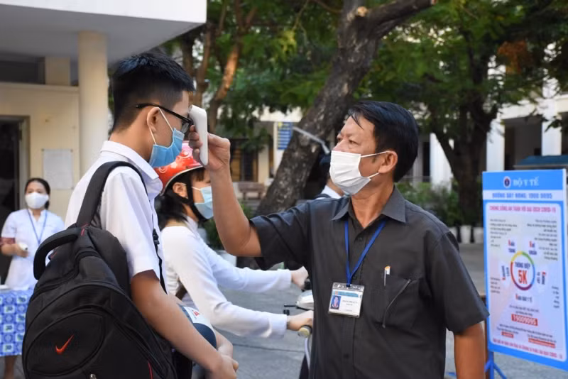 Học sinh Đà Nẵng bước vào năm học mới -0