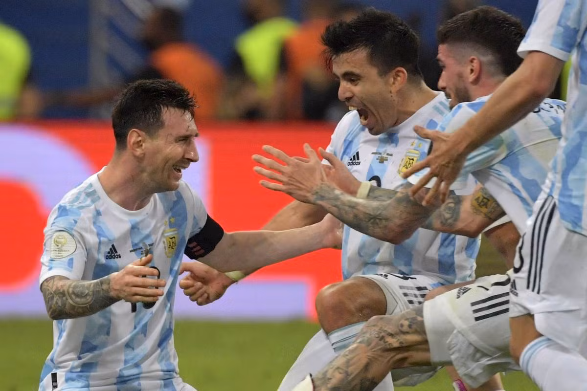 Cận cảnh Messi cùng Argentina vô địch Copa America 2021 -0