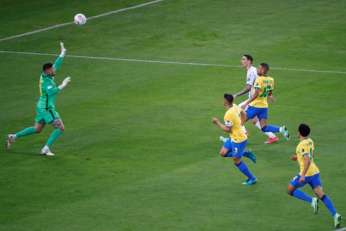 Cận cảnh Messi cùng Argentina vô địch Copa America 2021 -0