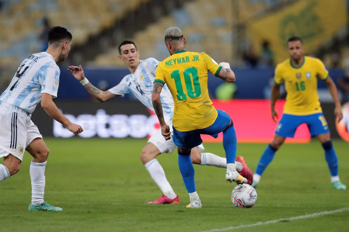 Cận cảnh Messi cùng Argentina vô địch Copa America 2021 -0