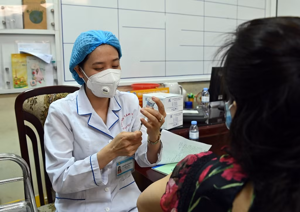 Triển khai tiêm vaccine phòng Covid-19 trên diện rộng tại Hà Nội -0