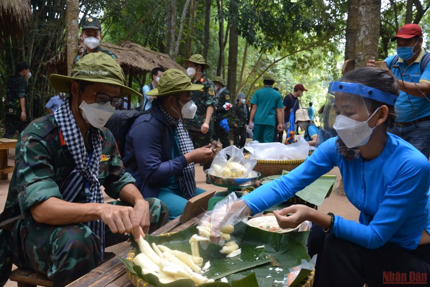 Về vùng đất thép Củ Chi -0