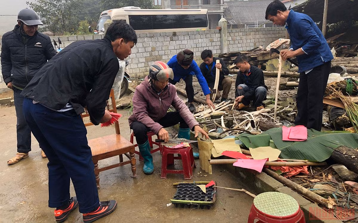 Vui nhộn lễ quét ma của người Phù Lá -0