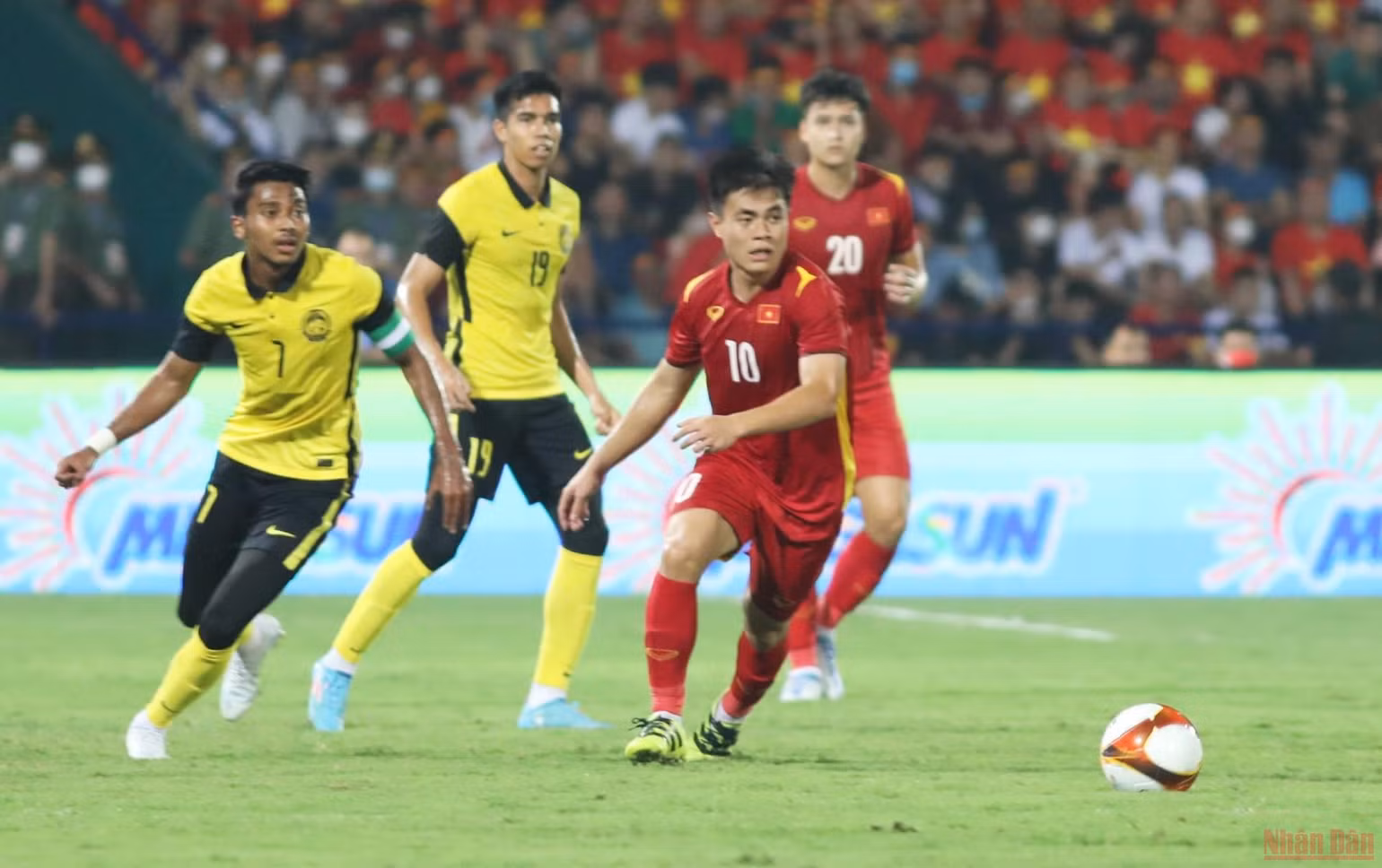 (Hiệp 1) U23 Việt Nam 0-0 U23 Malaysia: Tiến Linh suýt mở tỷ số -0